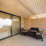 Ionian Sky Luxury Kalaja شقة فلورا