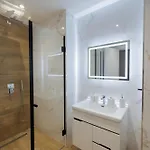Ionian Sky Luxury Kalaja فلورا