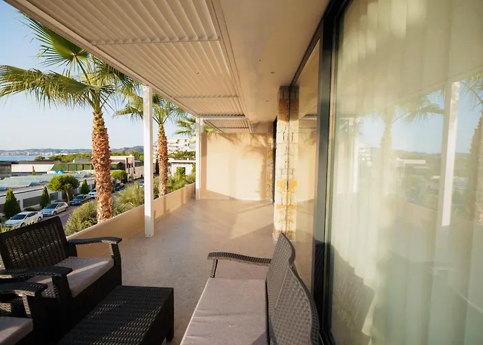 Ionian Sky Luxury Kalaja