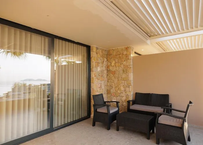 Ionian Sky Luxury Kalaja Apartment Vlorë